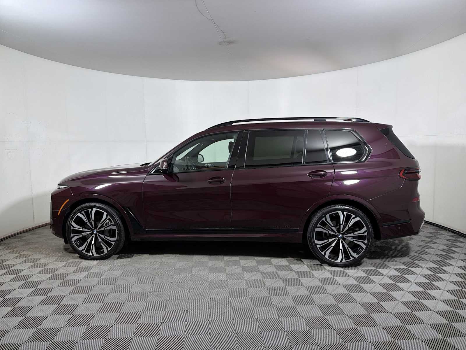 2023 BMW X7 xDrive40i Sports Activity Vehicle