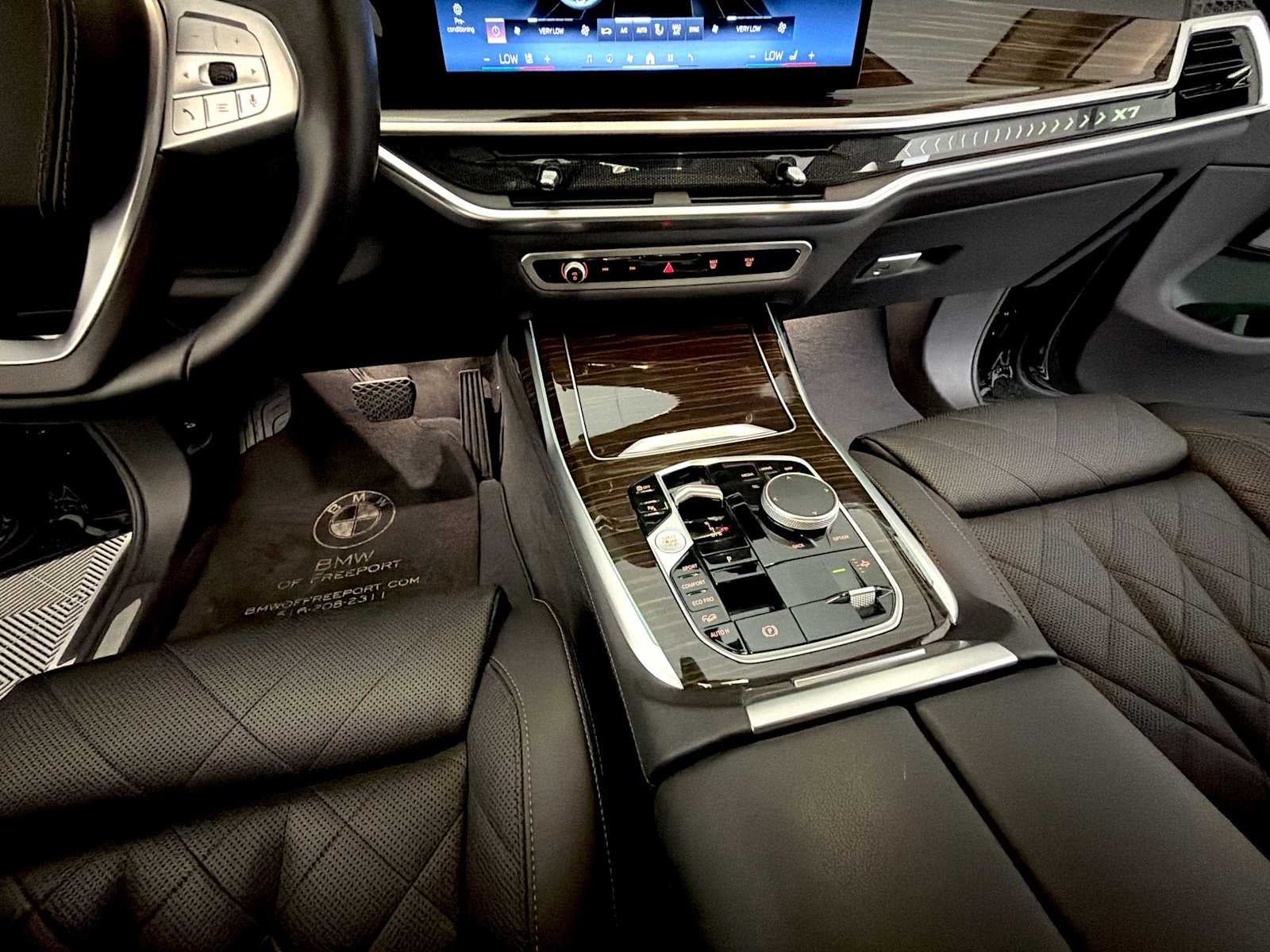 2024 BMW X7 xDrive40i Sports Activity Vehicle