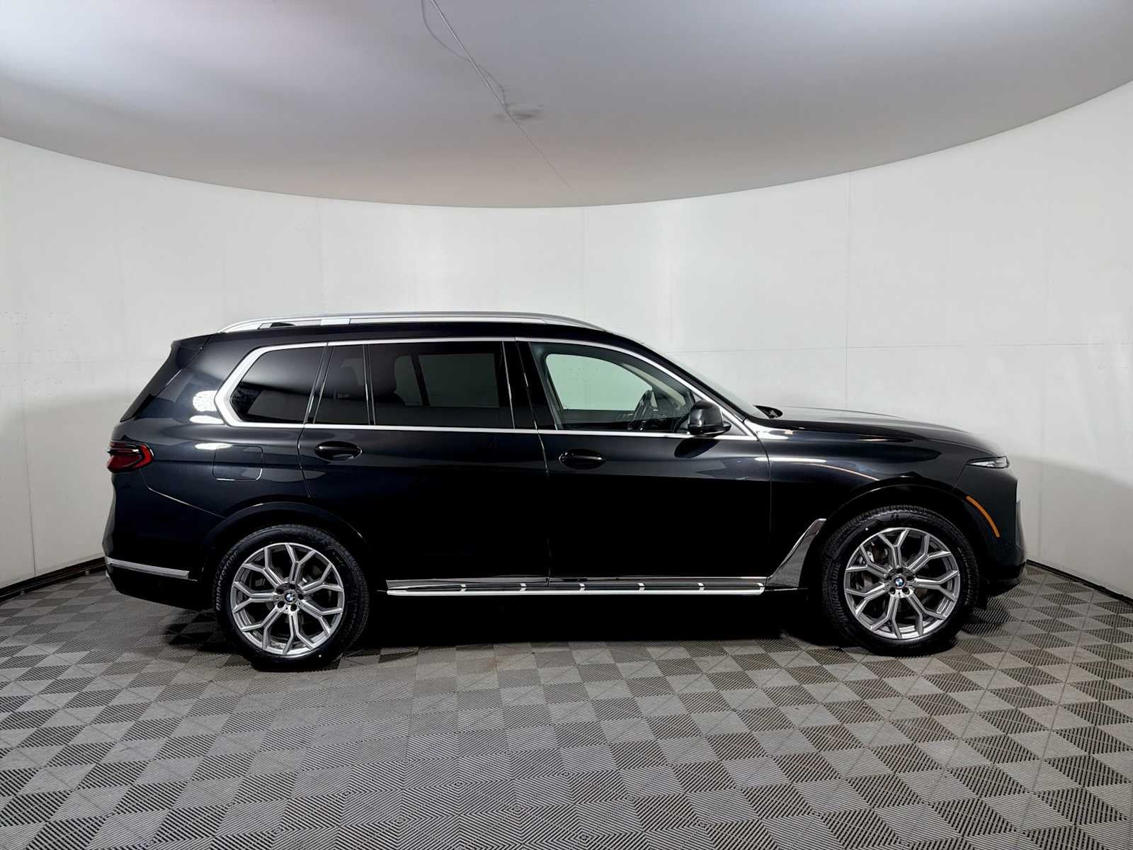 2024 BMW X7 xDrive40i Sports Activity Vehicle