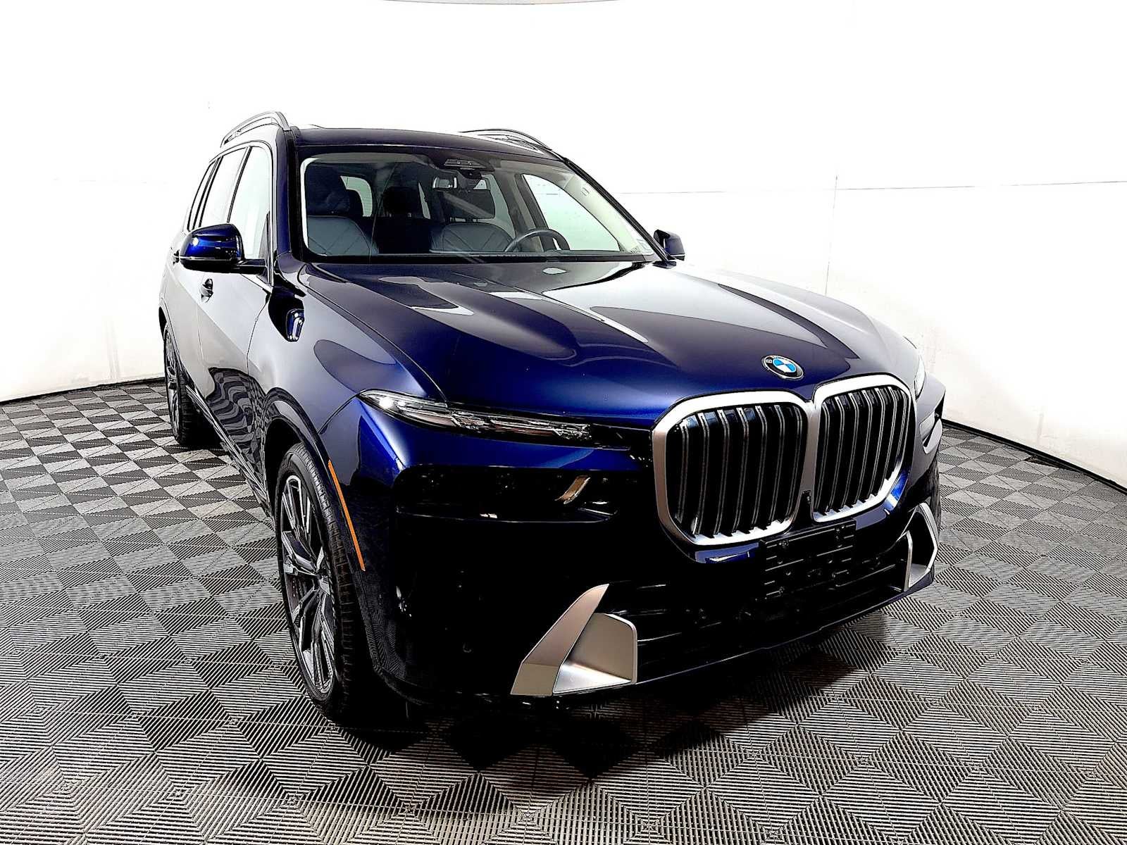 2026 BMW X7 xDrive40i Sports Activity Vehicle