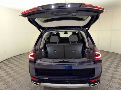 2026 BMW X7 xDrive40i Sports Activity Vehicle