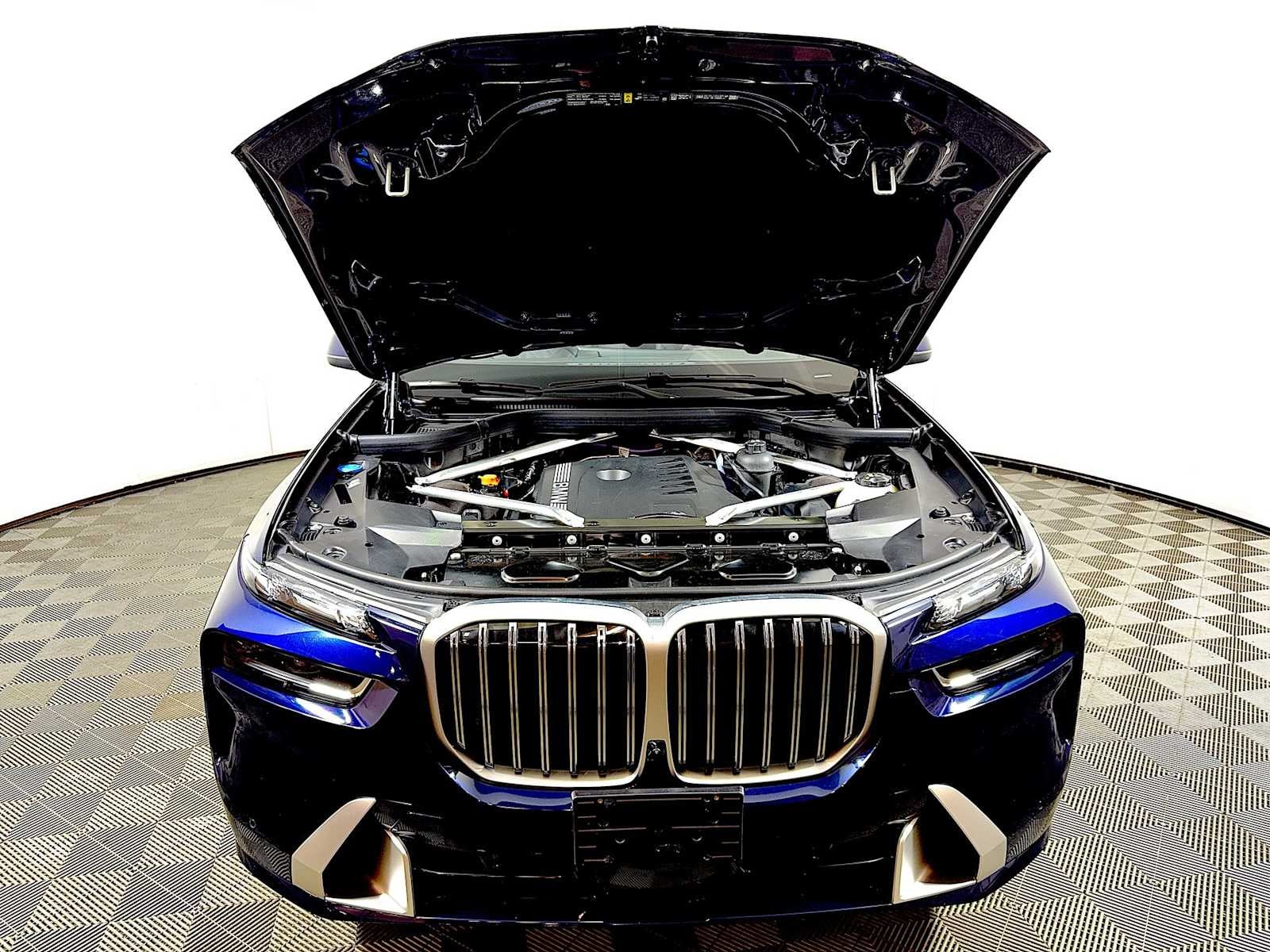 2026 BMW X7 xDrive40i Sports Activity Vehicle