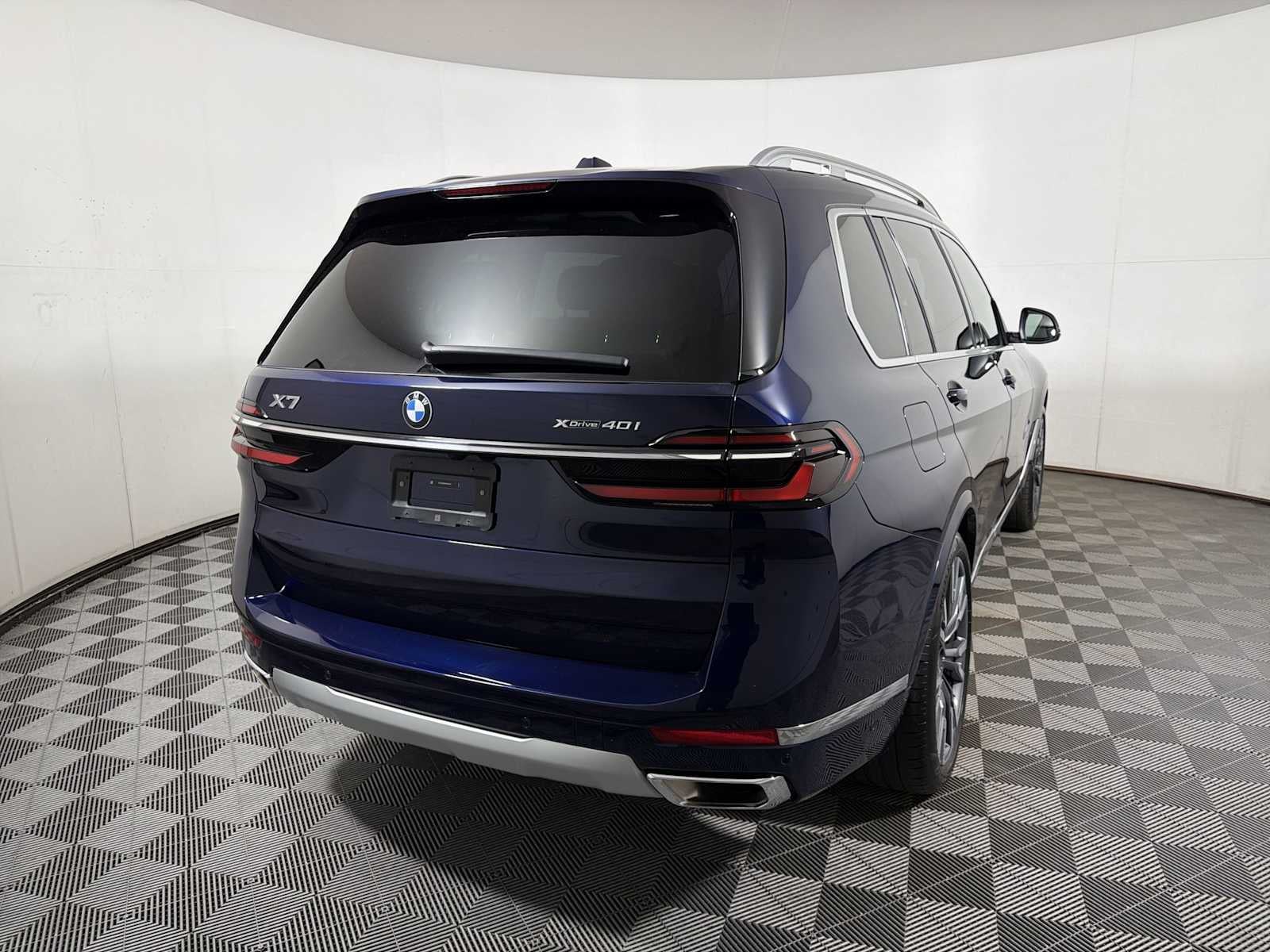 2026 BMW X7 xDrive40i Sports Activity Vehicle