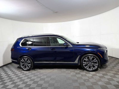 2026 BMW X7 xDrive40i Sports Activity Vehicle