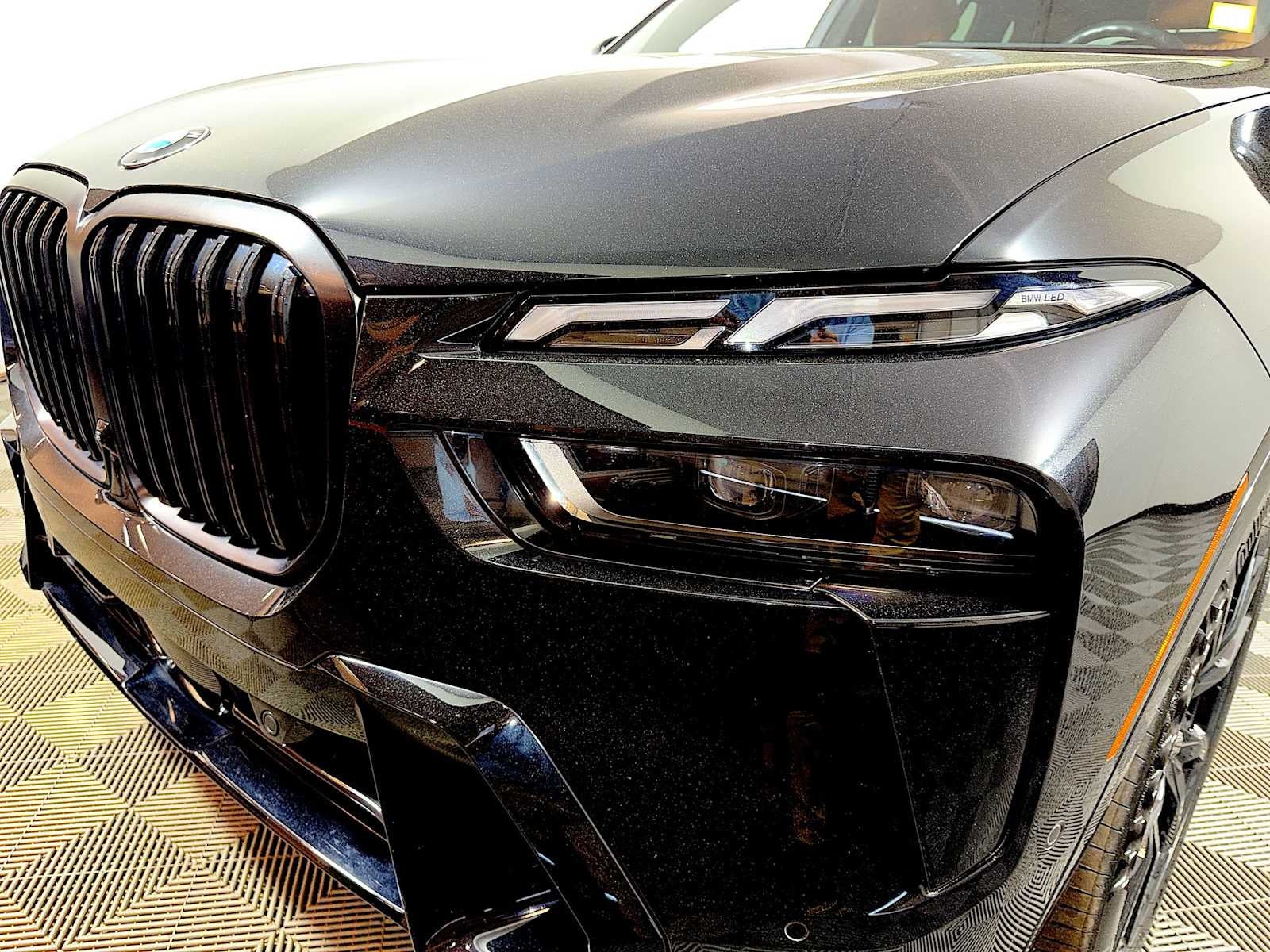 2024 BMW X7 xDrive40i Sports Activity Vehicle