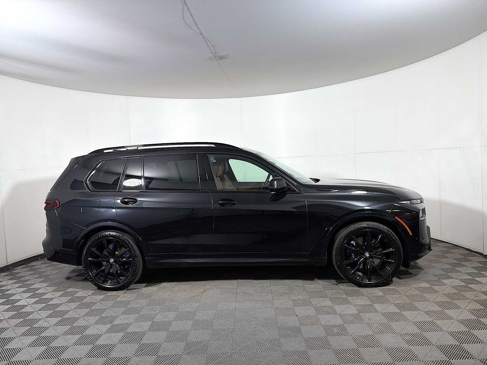 2024 BMW X7 xDrive40i Sports Activity Vehicle