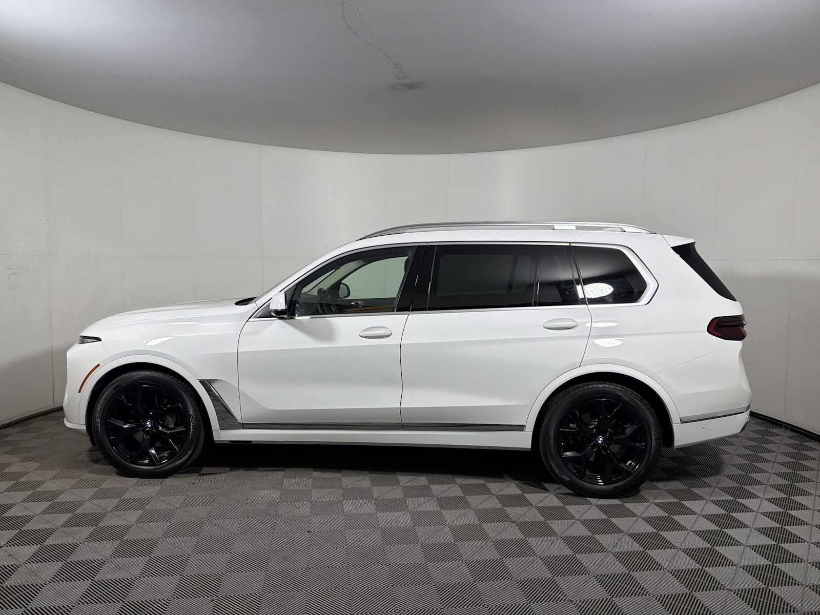 2024 BMW X7 xDrive40i Sports Activity Vehicle