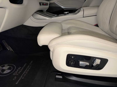 2026 BMW X7 xDrive40i Sports Activity Vehicle