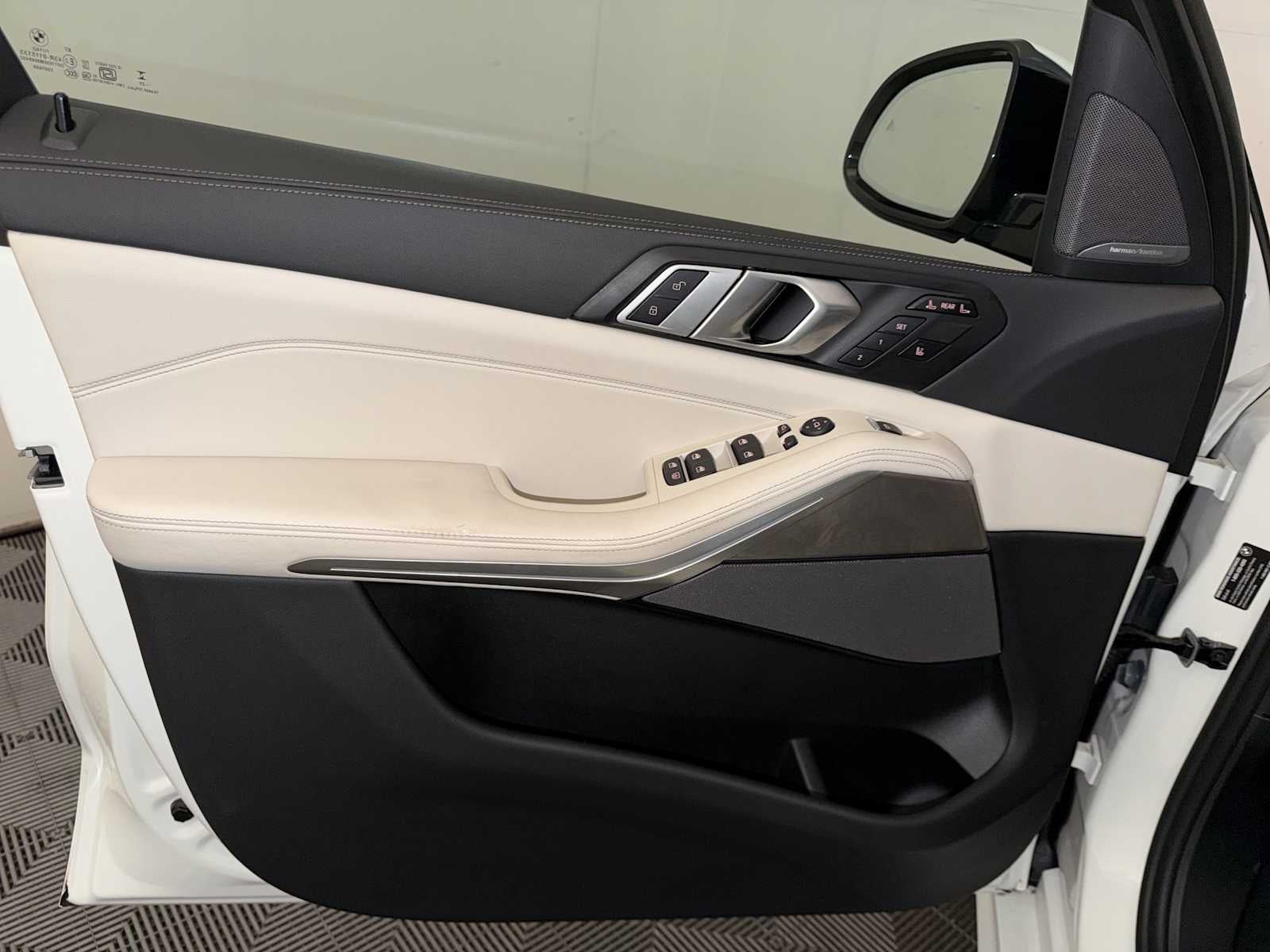 2026 BMW X7 xDrive40i Sports Activity Vehicle