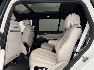 2026 BMW X7 xDrive40i Sports Activity Vehicle