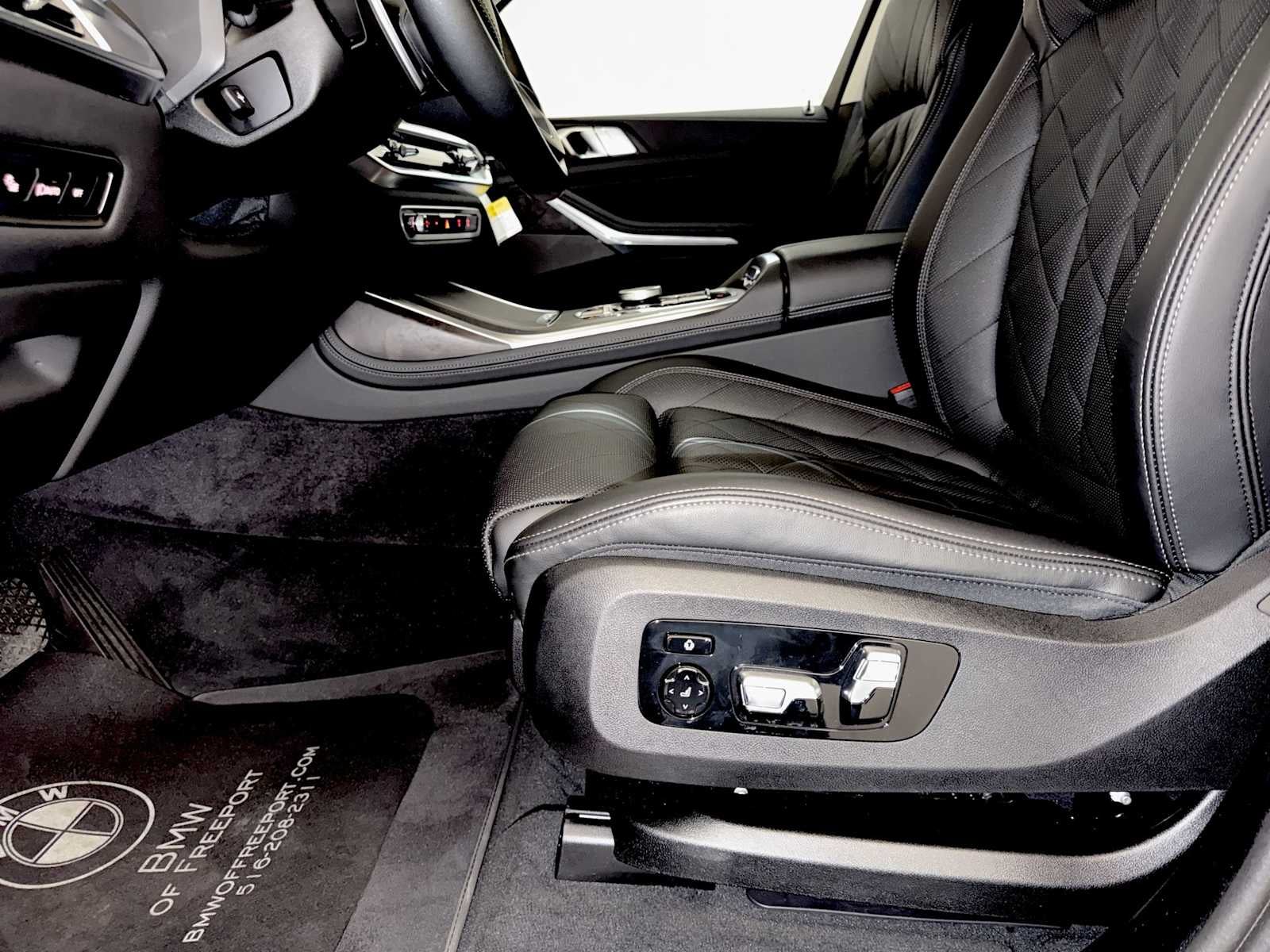 2026 BMW X7 xDrive40i Sports Activity Vehicle