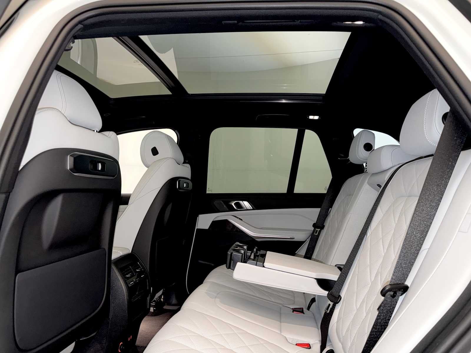 2025 BMW X5 xDrive40i Sports Activity Vehicle