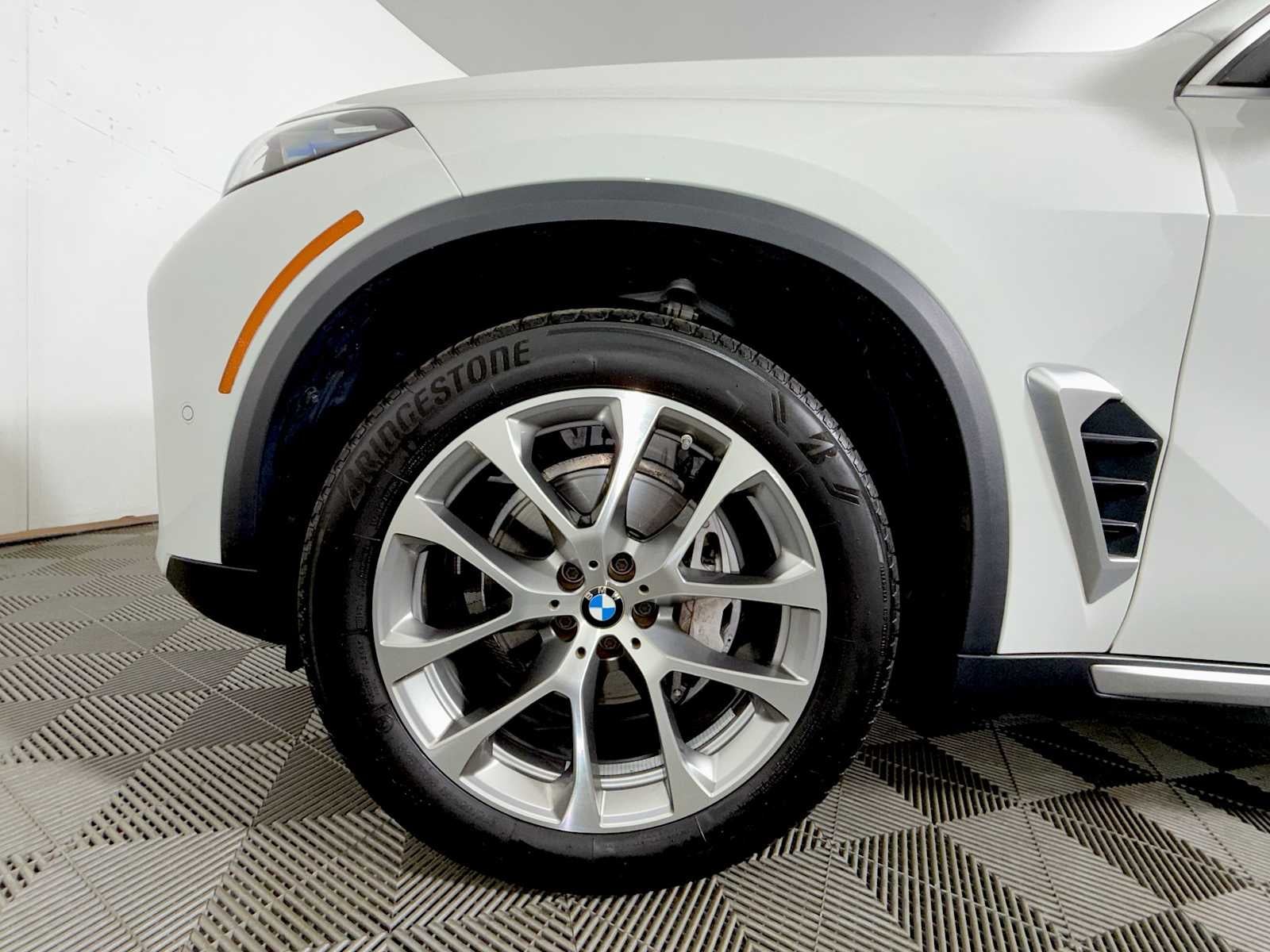 2025 BMW X5 xDrive40i Sports Activity Vehicle