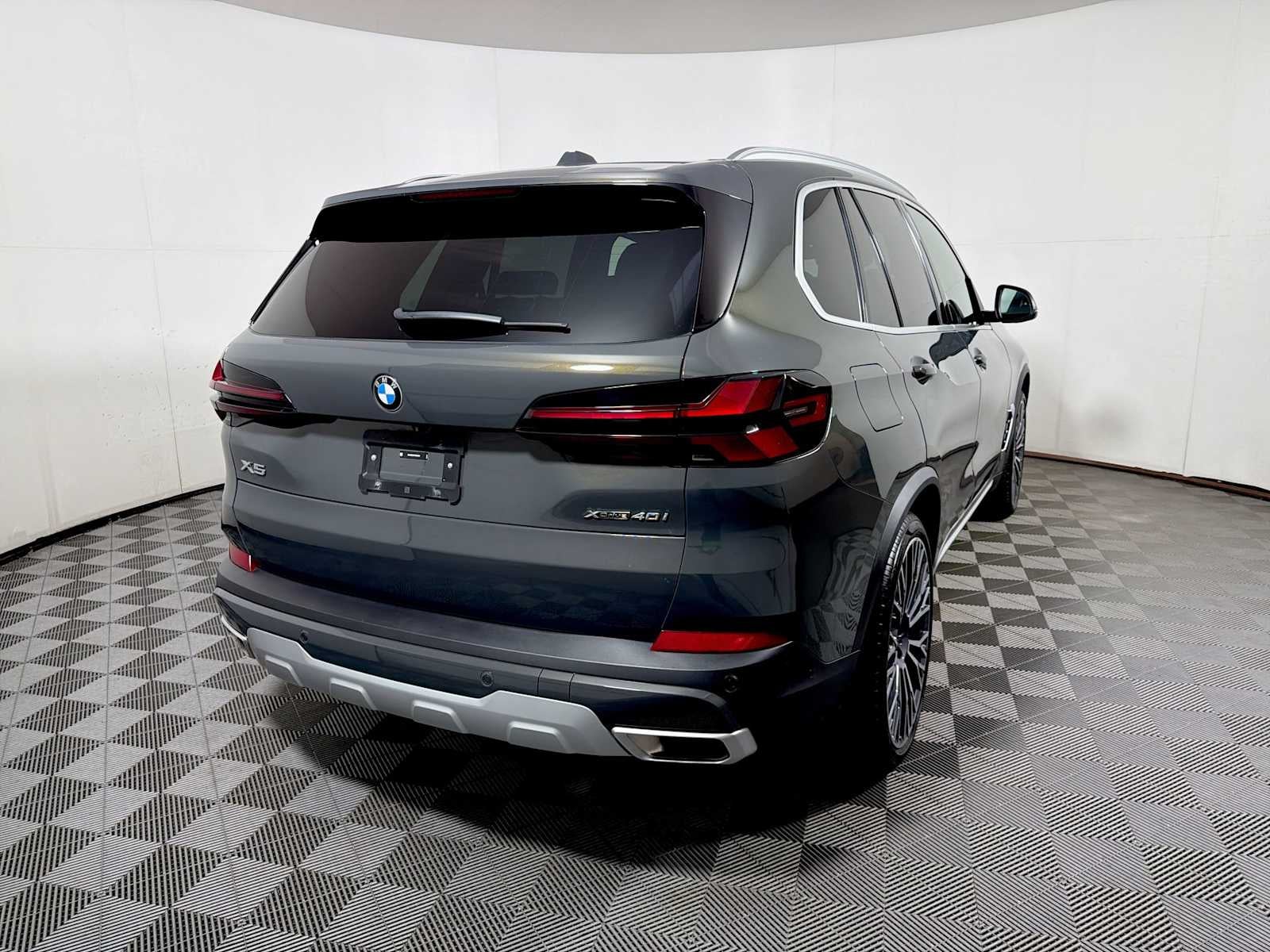 2026 BMW X5 xDrive40i Sports Activity Vehicle