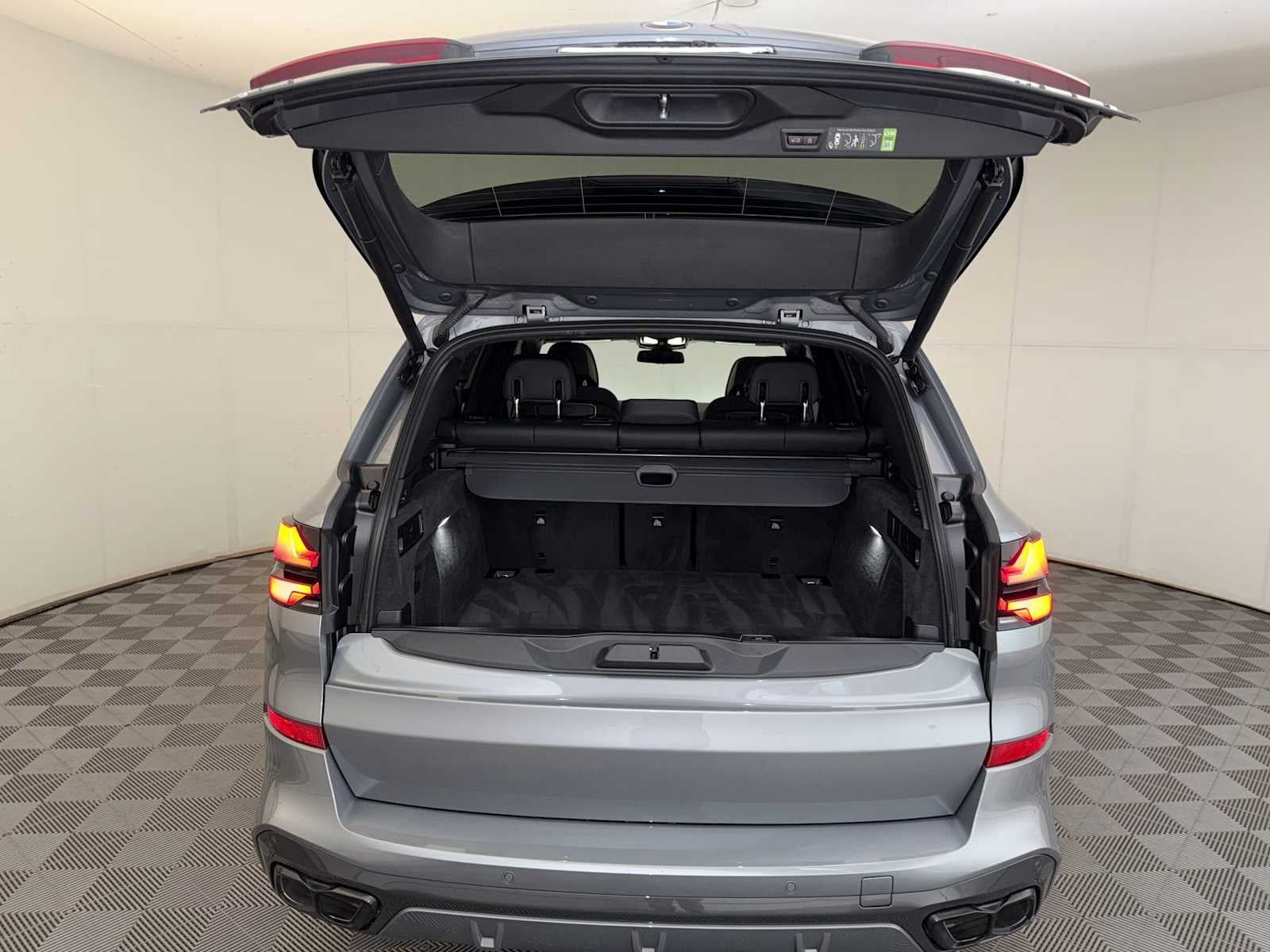 2026 BMW X5 M60i Sports Activity Vehicle