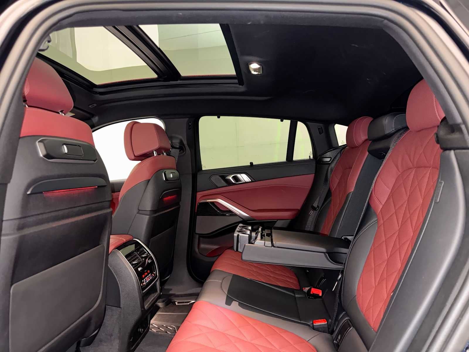 2024 BMW X6 xDrive40i Sports Activity Coupe