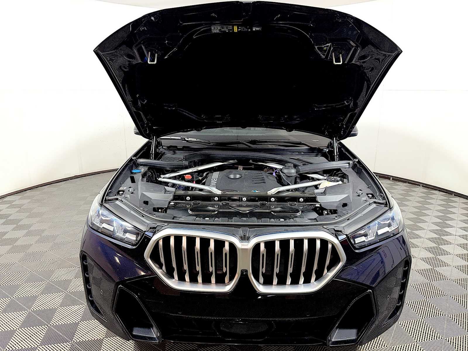 2025 BMW X6 xDrive40i Sports Activity Coupe
