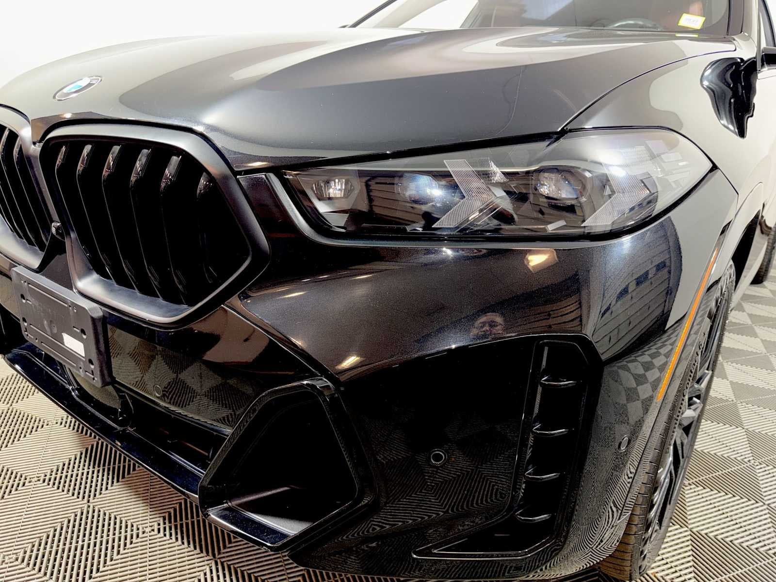 2025 BMW X6 xDrive40i Sports Activity Coupe