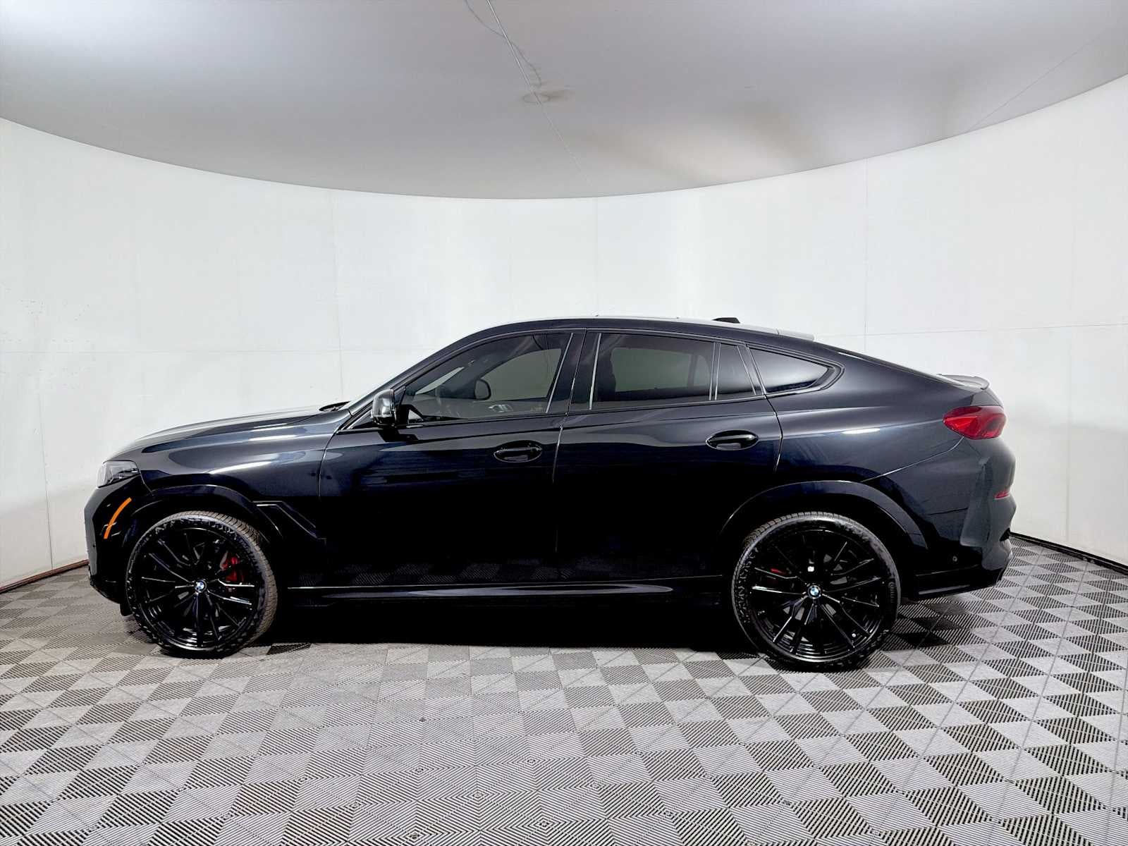 2025 BMW X6 xDrive40i Sports Activity Coupe