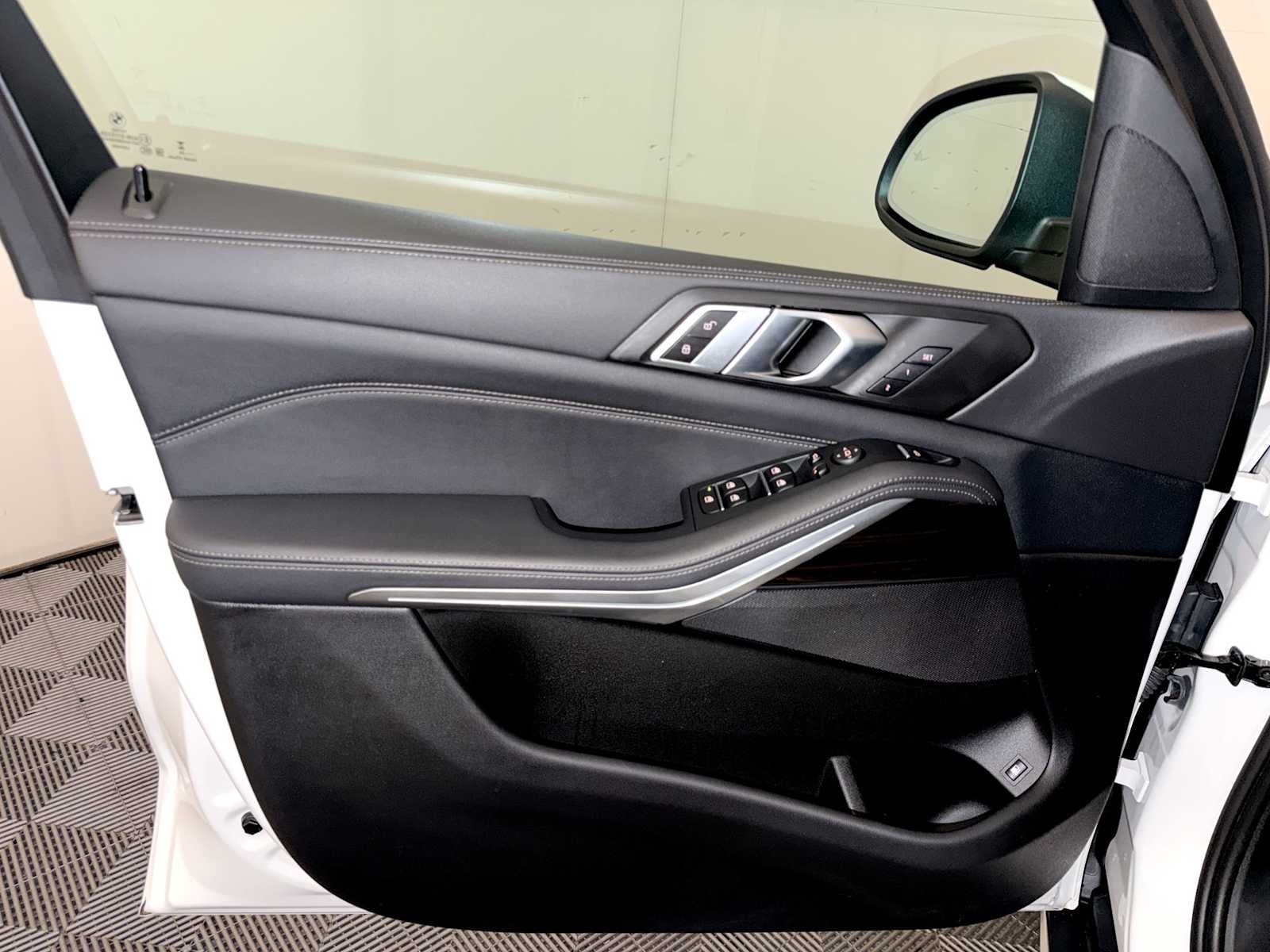 2024 BMW X5 xDrive50e Plug-In Hybrid