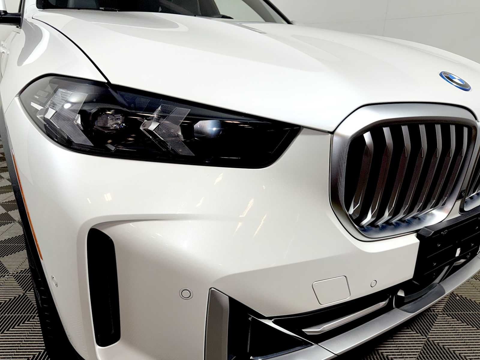 2024 BMW X5 xDrive50e Plug-In Hybrid