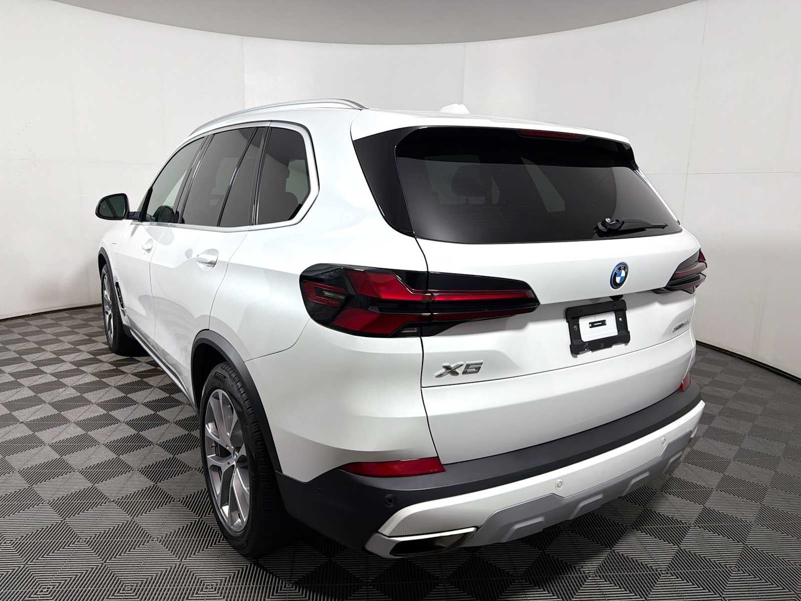 2024 BMW X5 xDrive50e Plug-In Hybrid