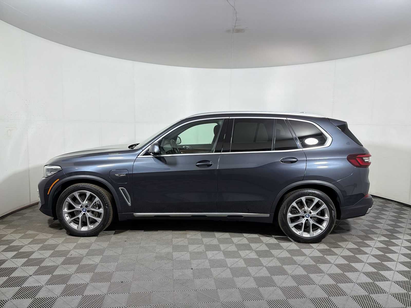 2022 BMW X5 xDrive45e Plug-In Hybrid