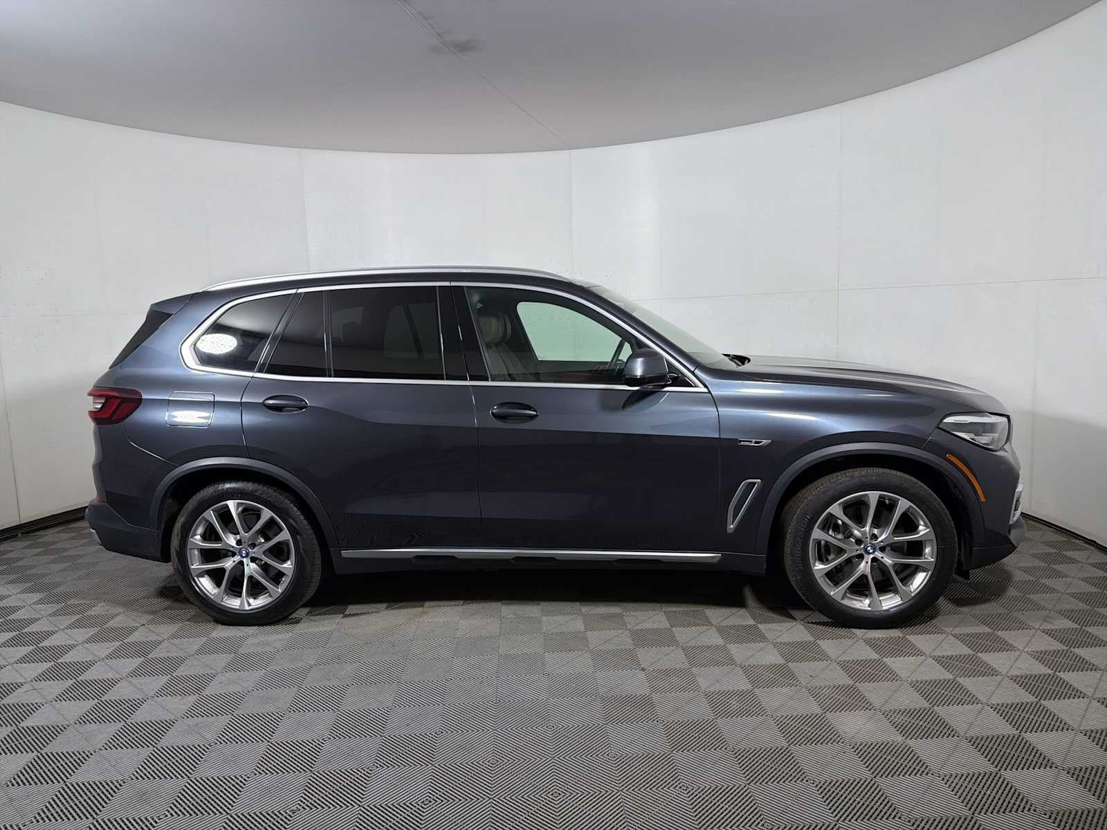 2022 BMW X5 xDrive45e Plug-In Hybrid