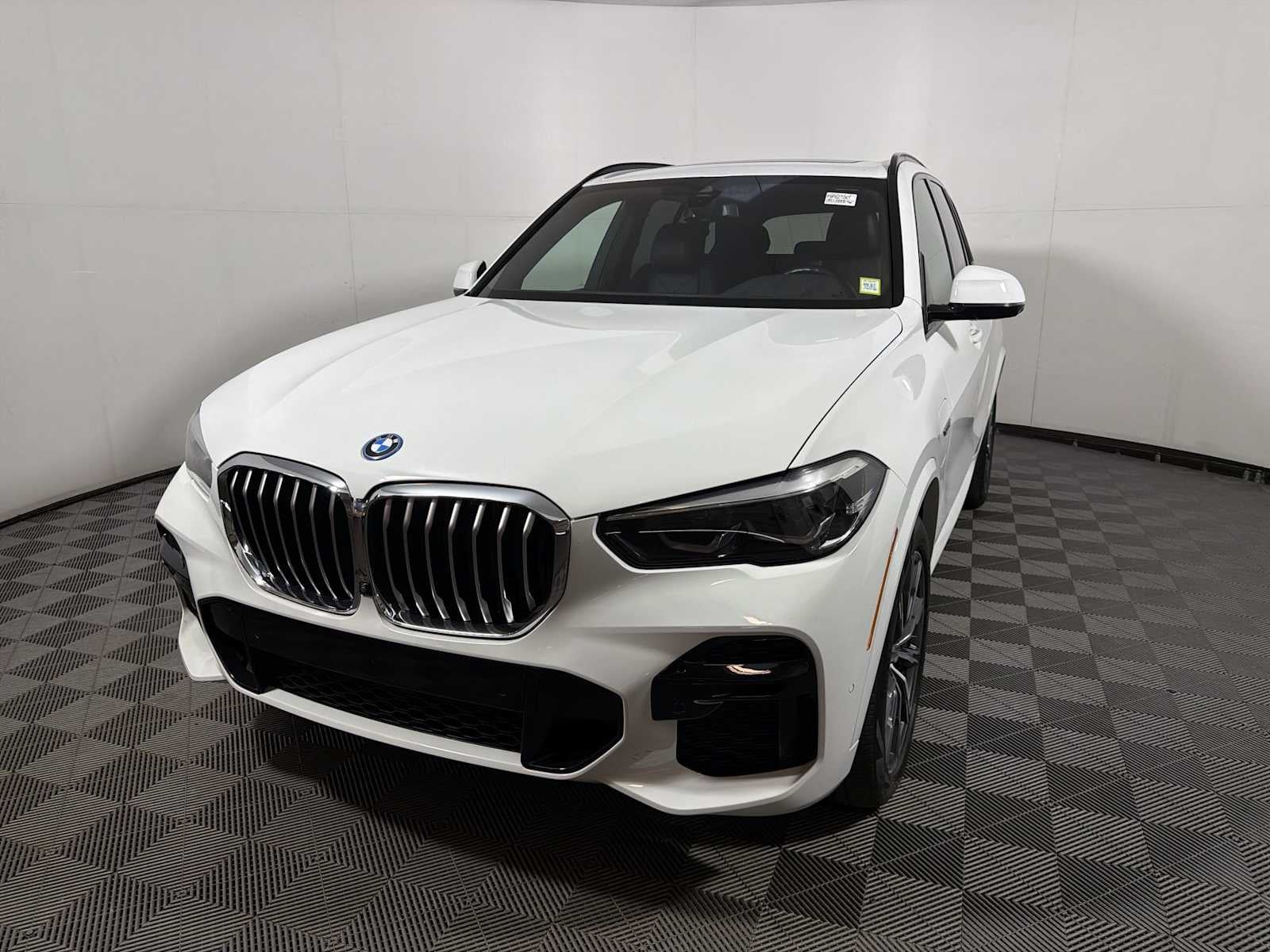 2023 BMW X5 xDrive45e Plug-In Hybrid