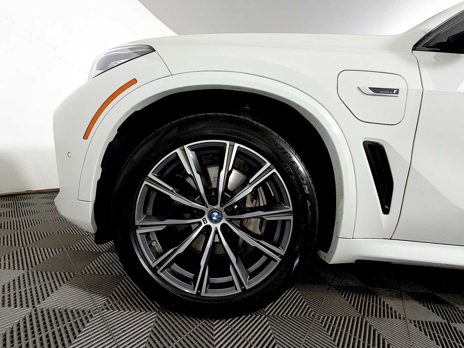 2023 BMW X5 xDrive45e Plug-In Hybrid