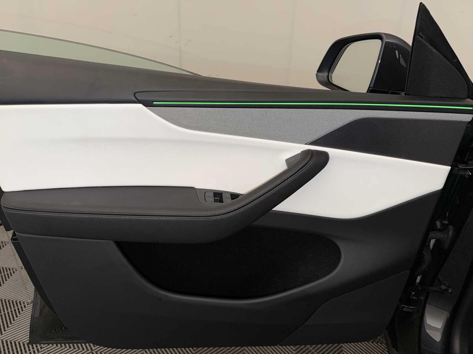 2026 Tesla Model Y RWD