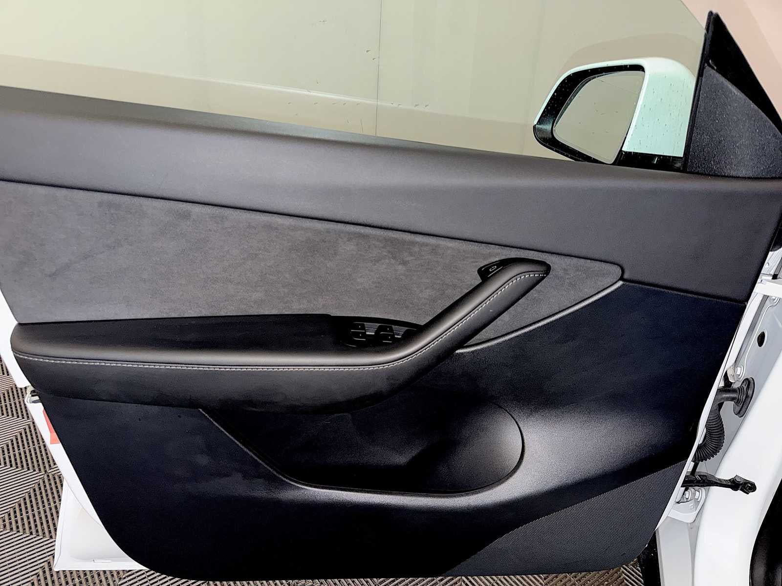 2022 Tesla Model Y Long Range AWD