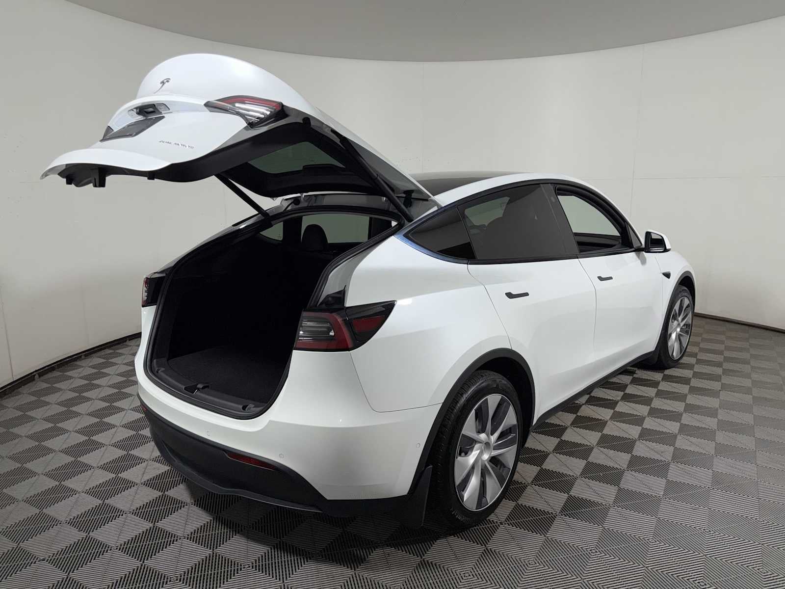 2022 Tesla Model Y Long Range AWD