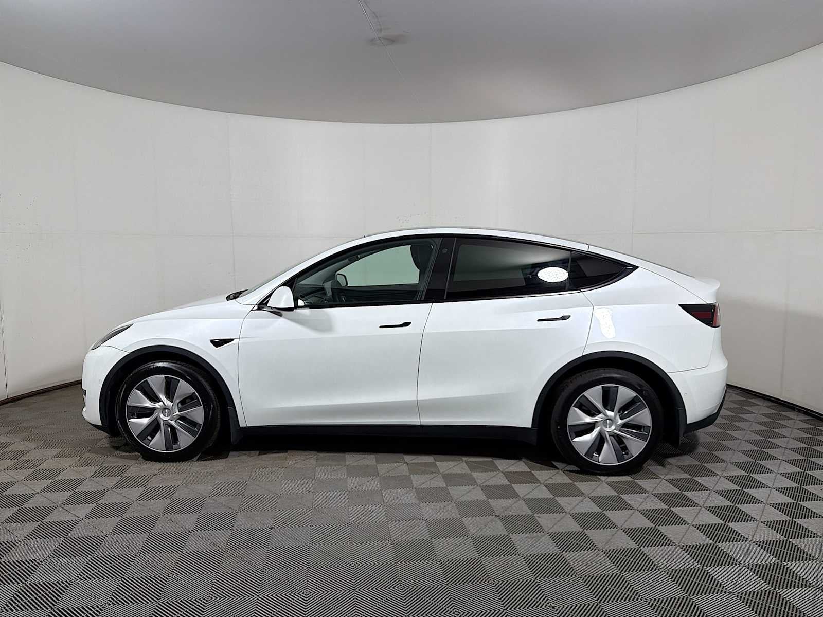 2022 Tesla Model Y Long Range AWD