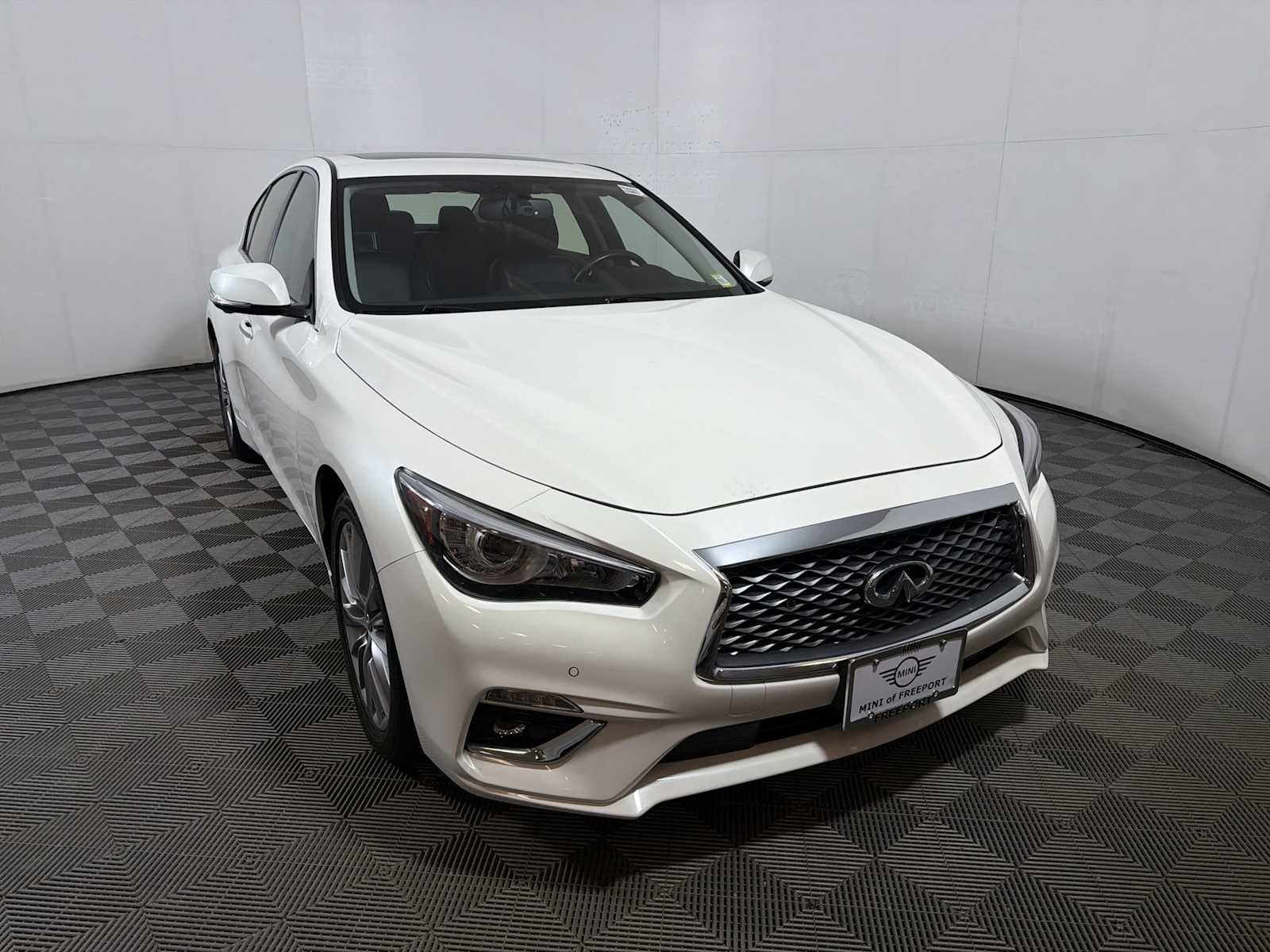 2023 INFINITI Q50 LUXE AWD