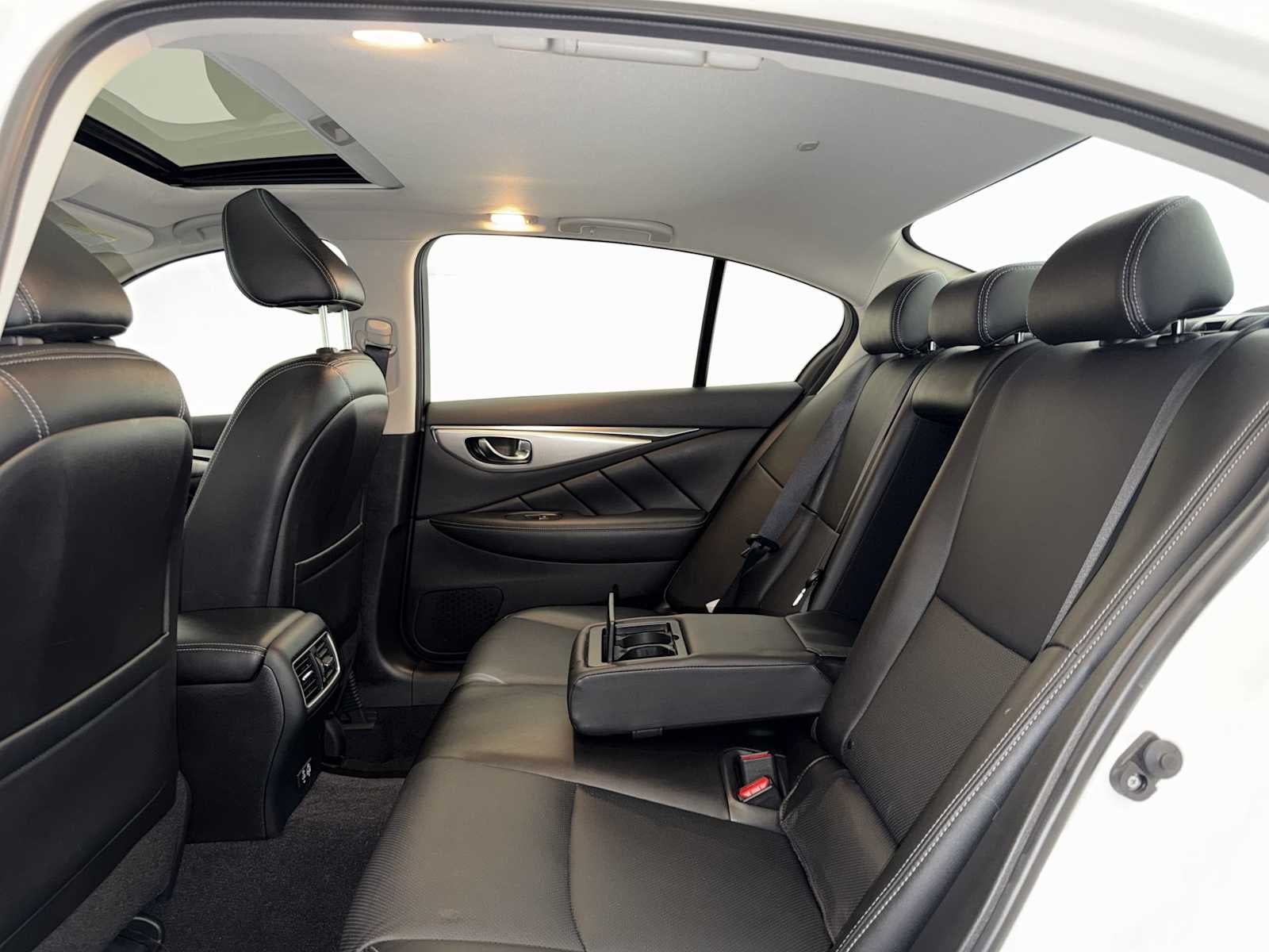 2023 INFINITI Q50 LUXE AWD