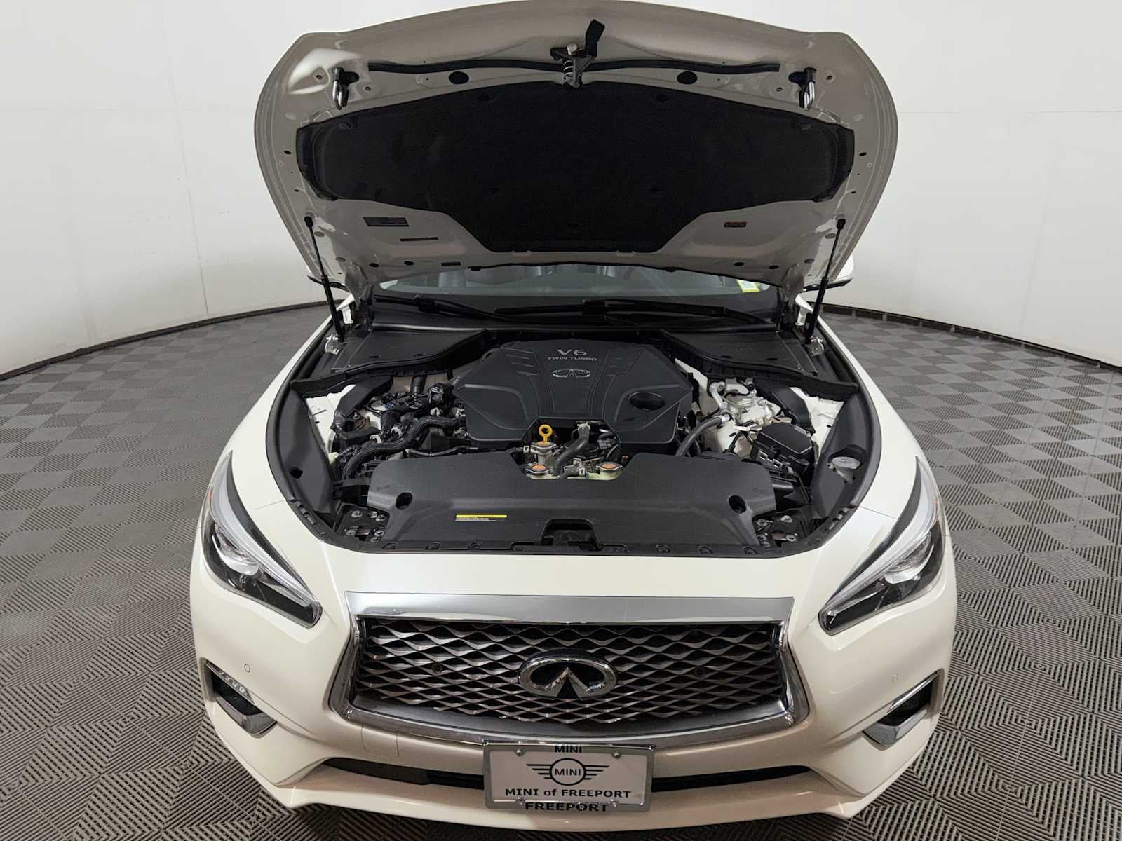 2023 INFINITI Q50 LUXE AWD