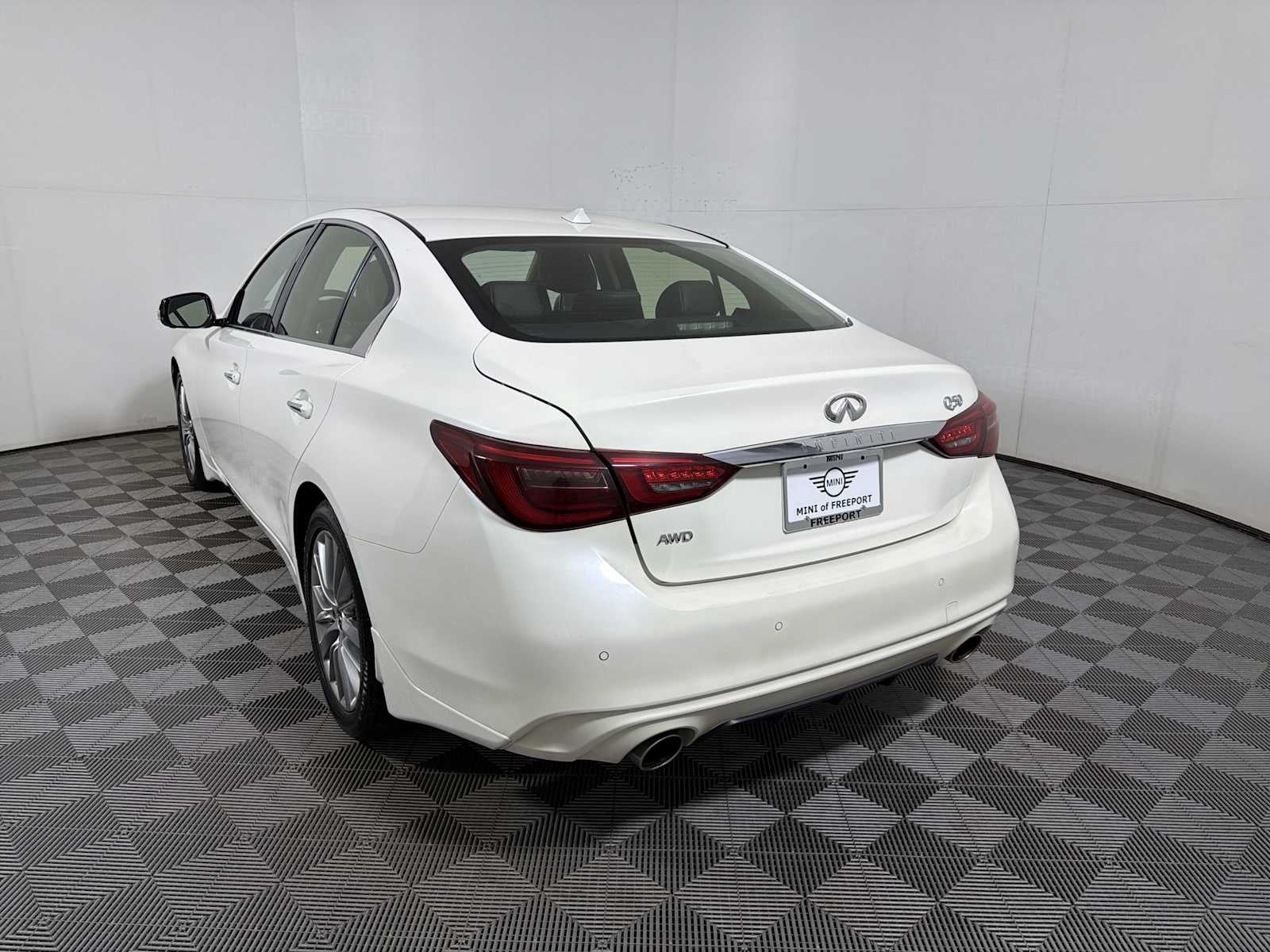 2023 INFINITI Q50 LUXE AWD