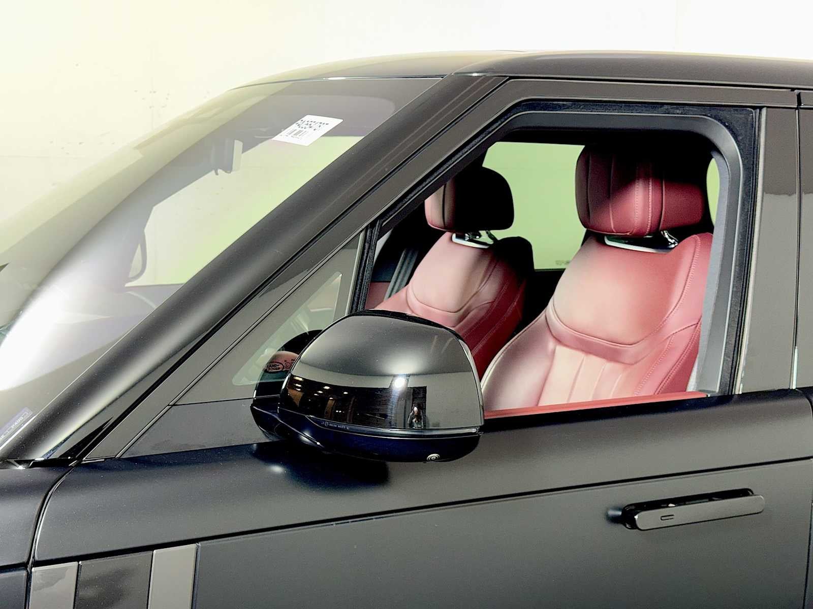 2023 Land Rover Range Rover P400 SE SWB