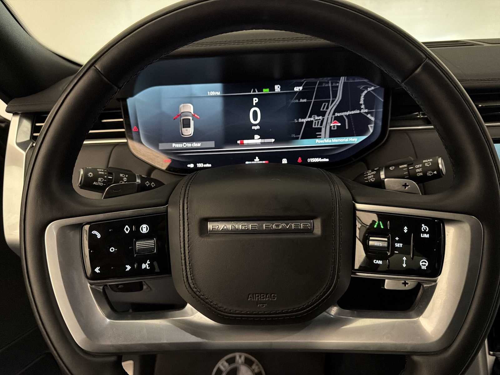 2025 Land Rover Range Rover P400 SE LWB 7 Seat