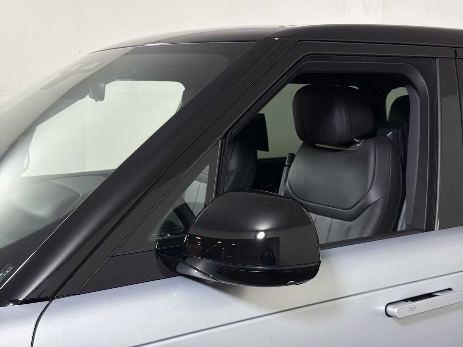 2025 Land Rover Range Rover P400 SE LWB 7 Seat