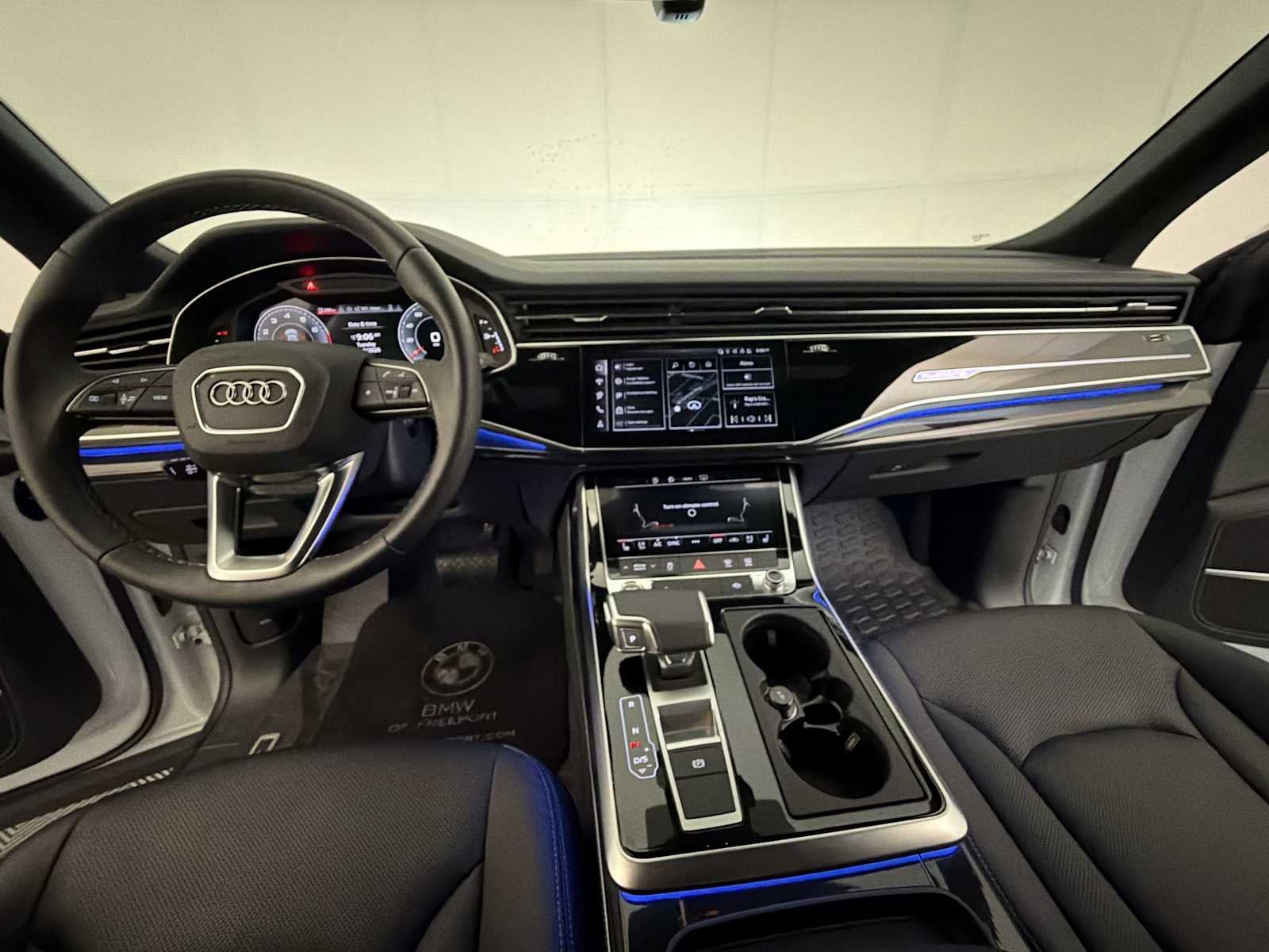 2025 Audi Q8 Premium Plus 55 TFSI quattro