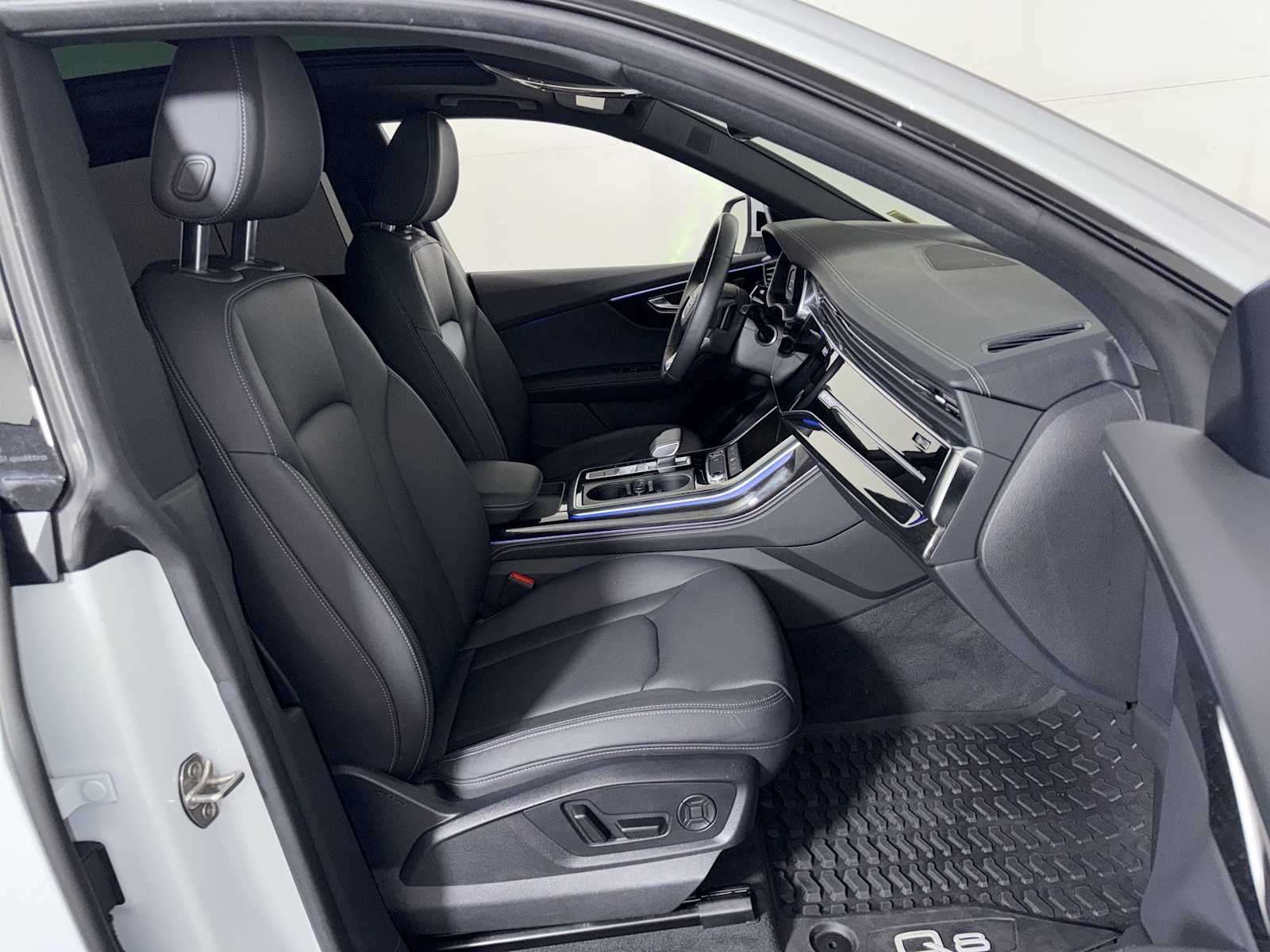 2025 Audi Q8 Premium Plus 55 TFSI quattro