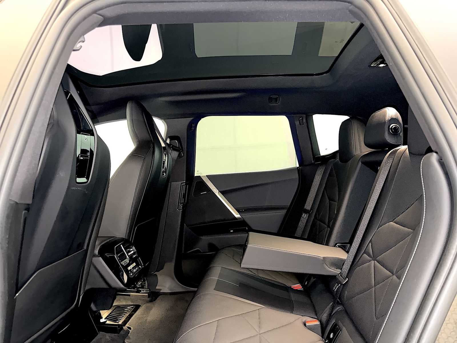 2024 BMW iX xDrive50 Sports Activity Vehicle