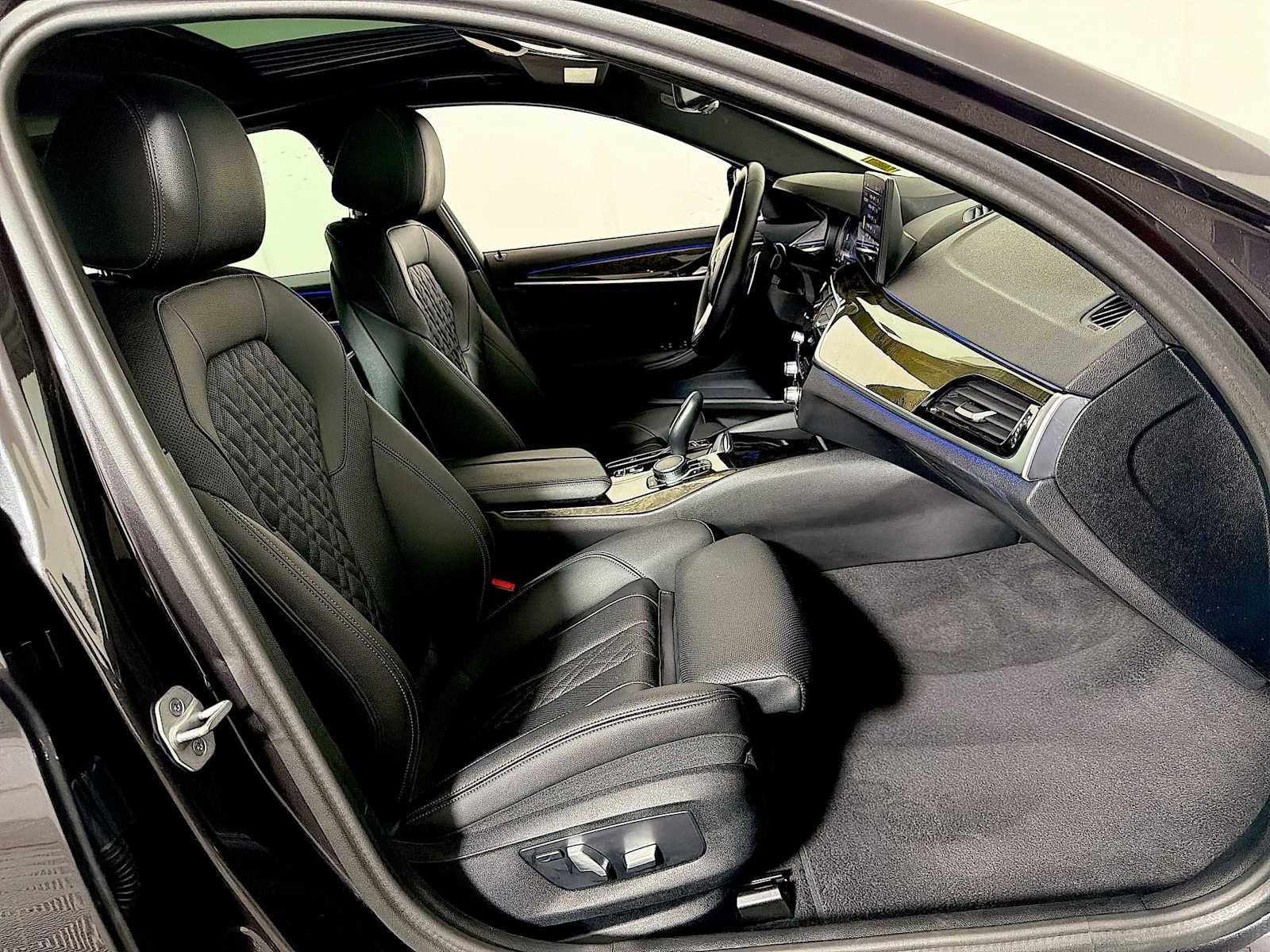 2023 BMW 5 Series 530i xDrive Sedan