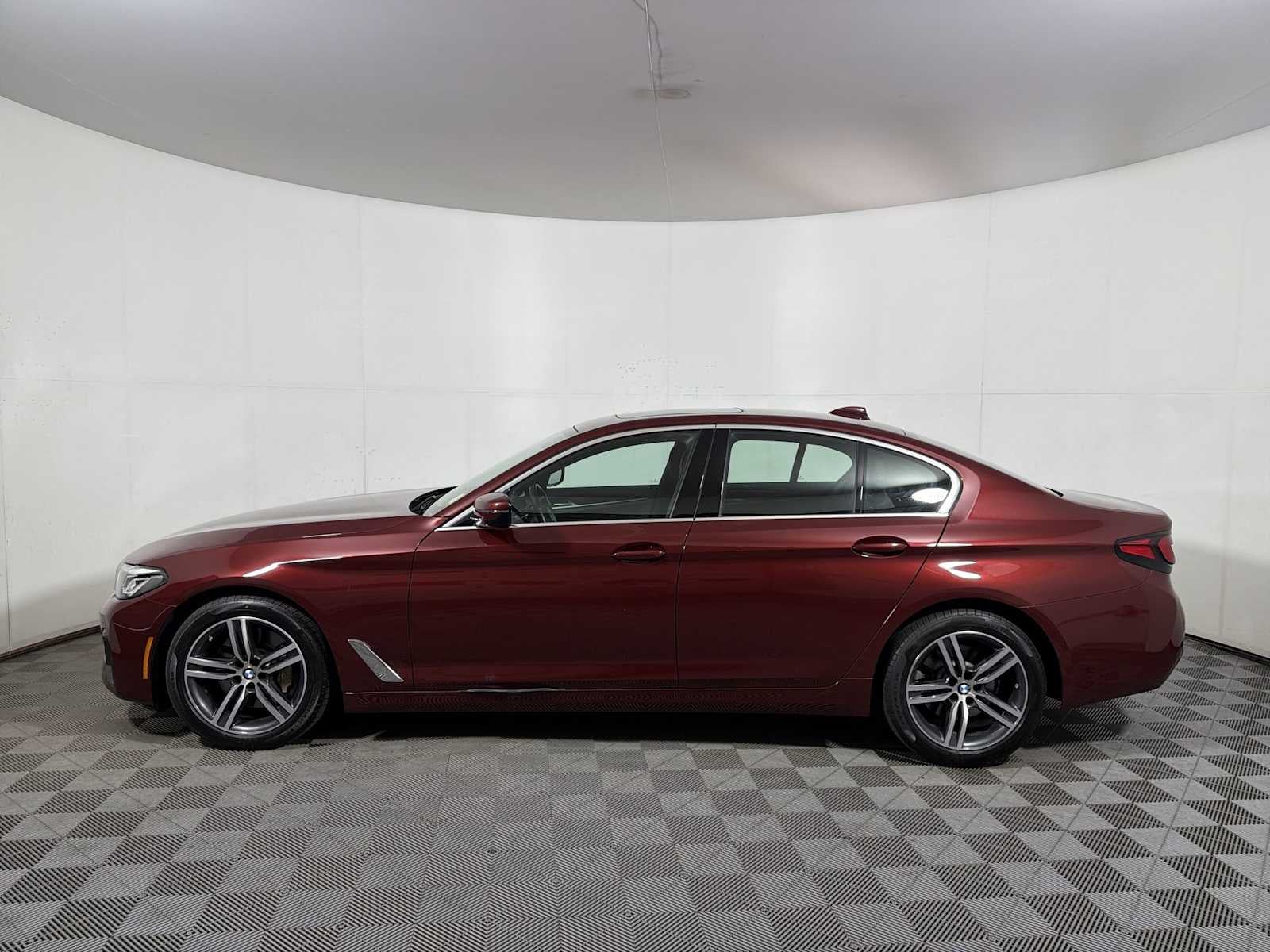 2023 BMW 5 Series 530i xDrive Sedan