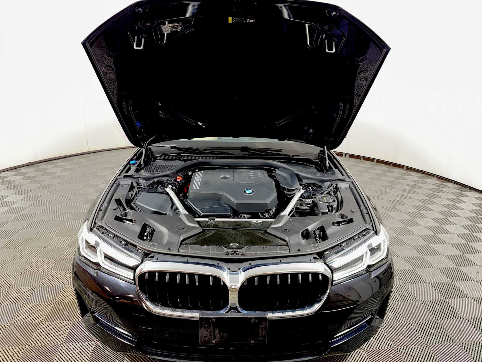 2023 BMW 5 Series 530i xDrive Sedan
