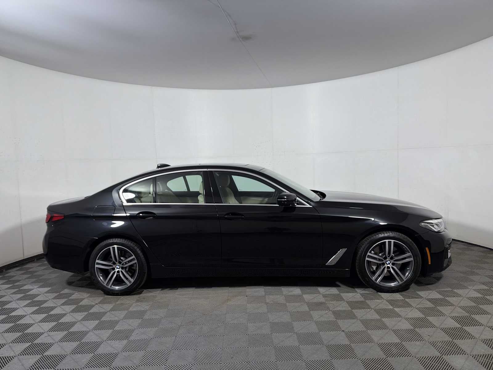 2023 BMW 5 Series 530i xDrive Sedan