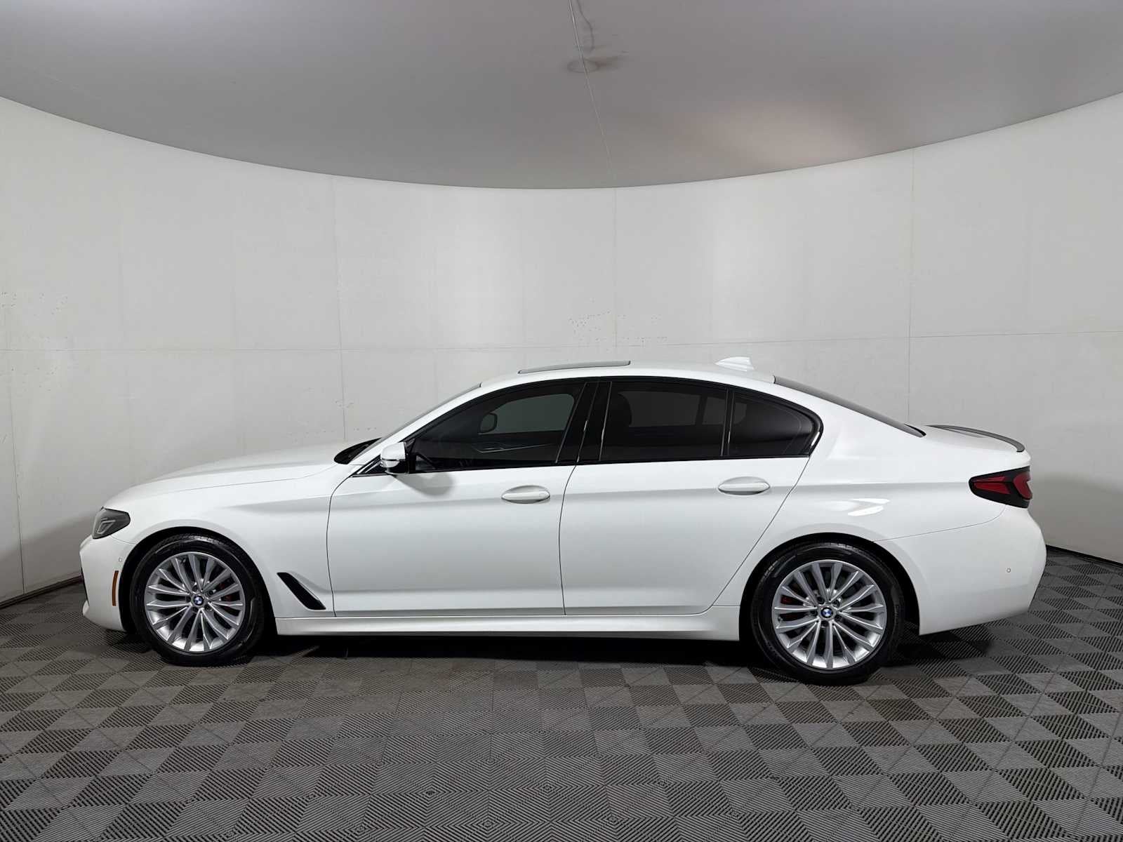 2023 BMW 5 Series 530i xDrive Sedan