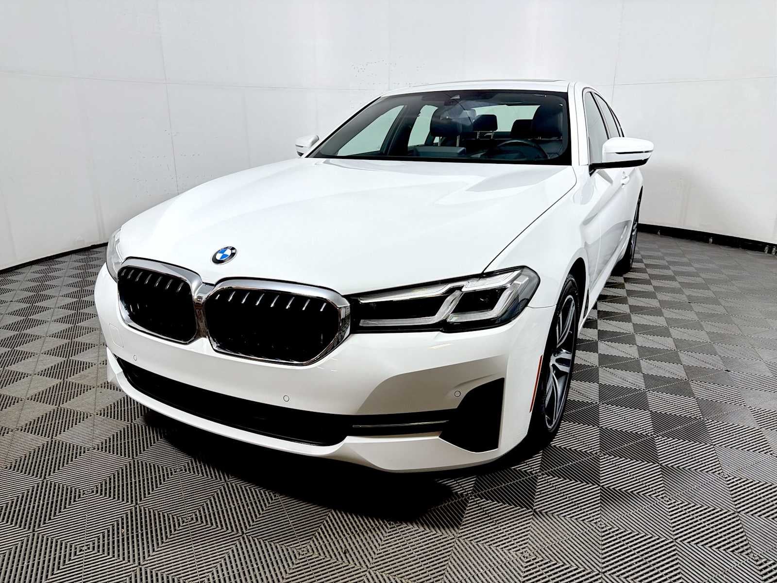 2023 BMW 5 Series 530i xDrive Sedan